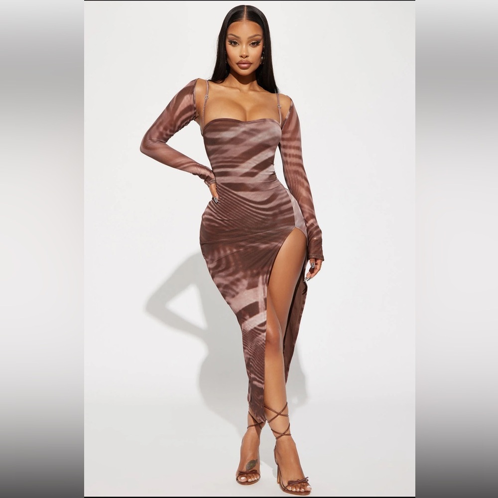 Claudia Mesh Maxi Dress Set - Brown/combo
Size: S